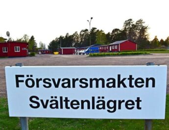 Tre utländska medborgare gripna på militärförläggning i Strängnäs
